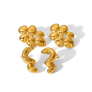 French vintage gold hollow drop titanium steel earrings with irregular geometric shapes