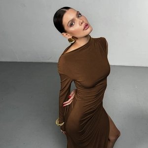 Detailed view of the brown one-shoulder ruched dress with side slit and slim fit