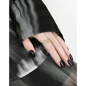 Minimalist S925 sterling silver ring with irregular intertwined lines in gold and silver