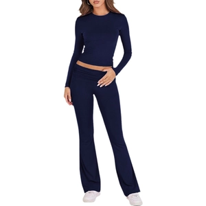 Completo donna maglia a maniche lunghe blu scuro e pantaloni a zampa a vita alta