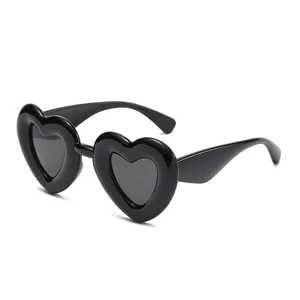 Heart Shaped Sunglasses Cute Retro Y2K Style PC Plastic Frame Polarized UV400 Protection Women Party Fashion Accessories