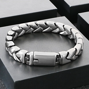 Industrial 11mm matte titanium steel Cuban chain bracelet for men with arrow-link design