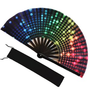 Bambus-Kung-Fu-Fächer mit buntem LED-Punktmatrix-Muster und schwarzer Samt-Aufbewahrungstasche