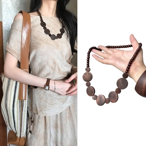 Bohemian Wooden Bead Necklace Geometric Circular Wood Disc Pendant Retro Ethnic Style Handmade Sweater Chain For Women