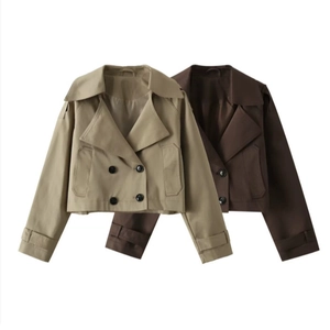 Short double-breasted trench coat with lapel collar in khaki and dark brown