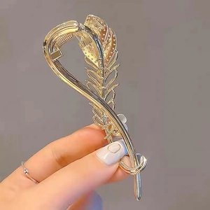 Elegant gold feather metal hair claw clip for women stylish back head bun hair accessory