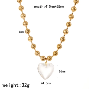 Dimensions et poids détaillés du collier à billes dorées avec pendentif en cœur