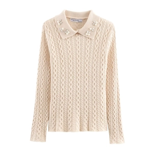 Jersey de punto de ochos beige para mujer con detalles florales de cristal en el cuello