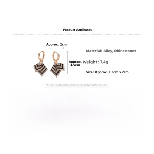Détails des dimensions des boucles d'oreilles losanges scintillantes avec strass