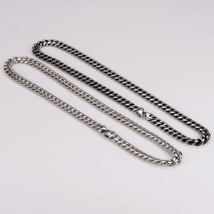 Colliers gourmettes pour hommes en acier inoxydable de couleurs argent et noir