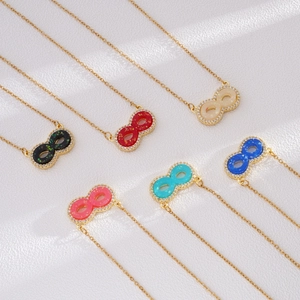 Collier Pendentif Symbole de l Infini pour Femmes Cuivre Plaqué Or 18K Incrusté de Strass Bijoux de Mode Personnalisés