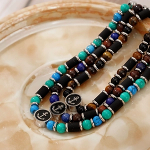 Bracelet multi-rangs pour homme avec perles en turquoise, oeil de tigre et pendentif ancre