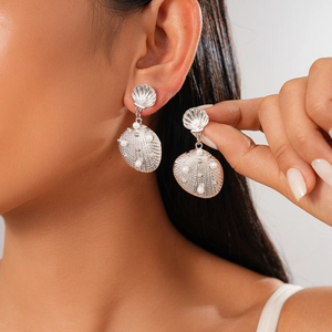 Silver shell earrings with pearls for beach vacation, stylish metal dangle earrings