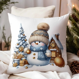 Détail de la taie d'oreiller de Noël avec bonhomme de neige et décor chaleureux