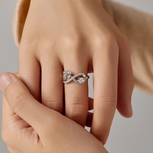 Bague Mobius en argent S925 avec zircon en cœur et motif d'empreinte de bébé