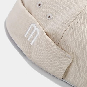 Beige canvas skull cap with letter M embroidery, retro adjustable docker hat for style