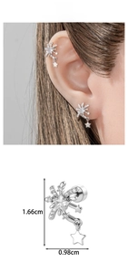 Detailed view of silver star earrings with cubic zirconia and 1.66cm size markings