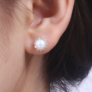S925 silver stud earrings with white pearl and sparkling zircon halo in gold finish