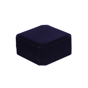 Detail of the deep purple velvet octagonal jewelry box for rings and bracelets