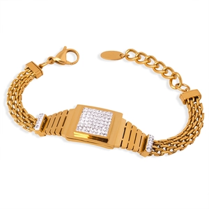 Bracelet multicouche plaqué or tendance avec pendentif carré en cristal et fermoir