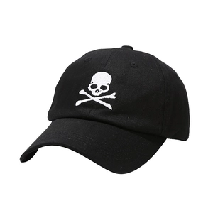 Black cotton baseball cap with white skull embroidery in street hip-hop style