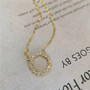 S925 sterling silver 14k gold-plated necklace with a zircon-encrusted circular pendant