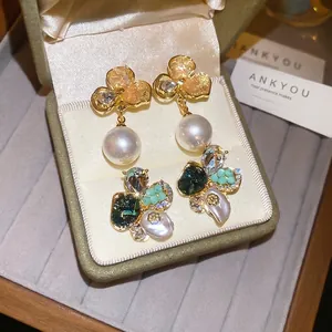 Boucles D'oreilles Fleurs En Alliage Strass Et Künstliche Perle D'imitation Avec Tige En Argent Rétro Français Élégant Pour Femme