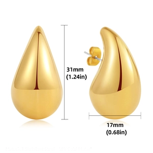 Detailed size chart for 18K gold plated teardrop earrings showing 31mm height and 17mm width