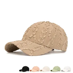 Damen-Baseballkappe aus gestreiftem Seersucker mit Plissee-Struktur in Khaki und Farben