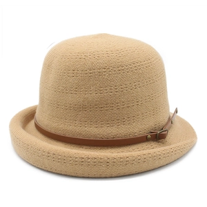 Chapeau cloche élégant en tricot kaki avec ceinture en cuir et bordure roulée rétro