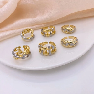Set of 6 adjustable open rings in gold and silver finish with woven chain link designs