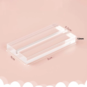 Detailed dimensions of transparent acrylic phone stand base showing 8x4cm size