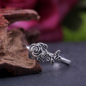 Vintage 925 Sterling Silver Rose Flower Leaf Ring For Women Minimalist Fashion Vulcanized Jewelry Retro Finger Ring