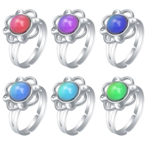 Set of six adjustable flower rings with thermochromic color-changing gemstones