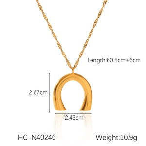 Detailed view of golden U-shaped pendant necklace with precise dimensions and weight specs