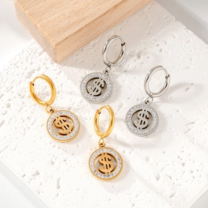 Détails de boucles d'oreilles signe dollar avec cristaux en fini or et argent