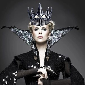 Dark gothic crow crown with feathered black dress for queen cosplay party costume