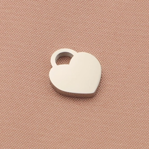 Polished silver heart pendant made of stainless steel for DIY jewelry making