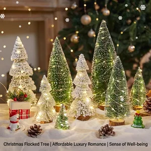 Mini Gevlokte Kerstboom Tafeldecoratie Met LED Warm Licht Houten Basis Kleine Kunstmatige Sneeuw Frosted Dennennaald Boom Tafel Decor