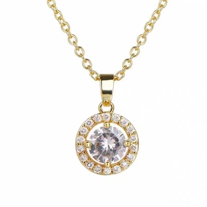 Elegante collana in acciaio al titanio dorato con ciondolo tondo in cristallo