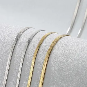Collier Minimaliste Chaîne Serpent Plate À Chevrons Acier Inoxydable Haute Polie Bijoux Cadeau Pour Femmes