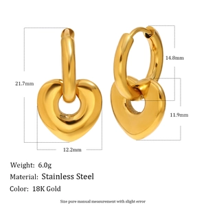 Boucles d'oreilles cœur en acier inoxydable doré 18K avec dimensions détaillées