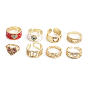 Set di anelli dorati a cuore con strass e design LOVE MOM regolabili da donna