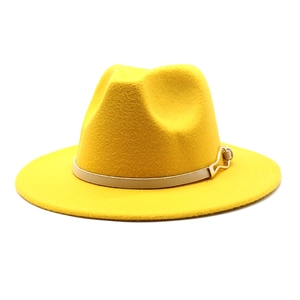 Chapeau Fedora en laine jaune vif à large bord avec ruban en cuir et boucle dorée