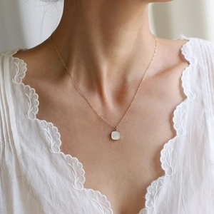 Elegant gold titanium steel necklace with square mother of pearl gerbera pattern pendant