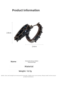 Détail des boucles d'oreilles créoles en zircon noir avec dimensions précises indiquées