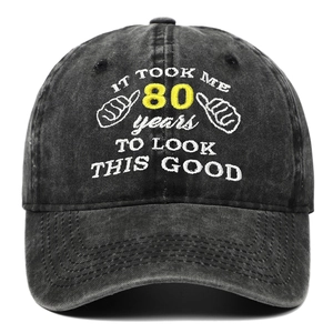Detalle del bordado de alta calidad en gorra de béisbol de algodón para 80 cumpleaños