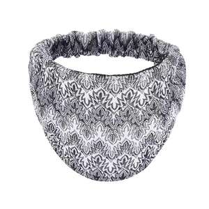 Fascia per capelli elastica larga con motivo geometrico in pizzo nero e bianco chic