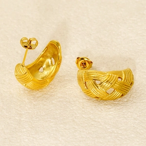 18K Gold Plated Stainless Steel Hoop Earrings Woven Twist Texture C-Shape Retro Western Style Hypoallergenic Jewelry For Women