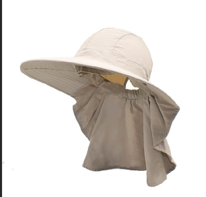 Vista dettagliata del cappello da sole kaki ad asciugatura rapida con paranuca